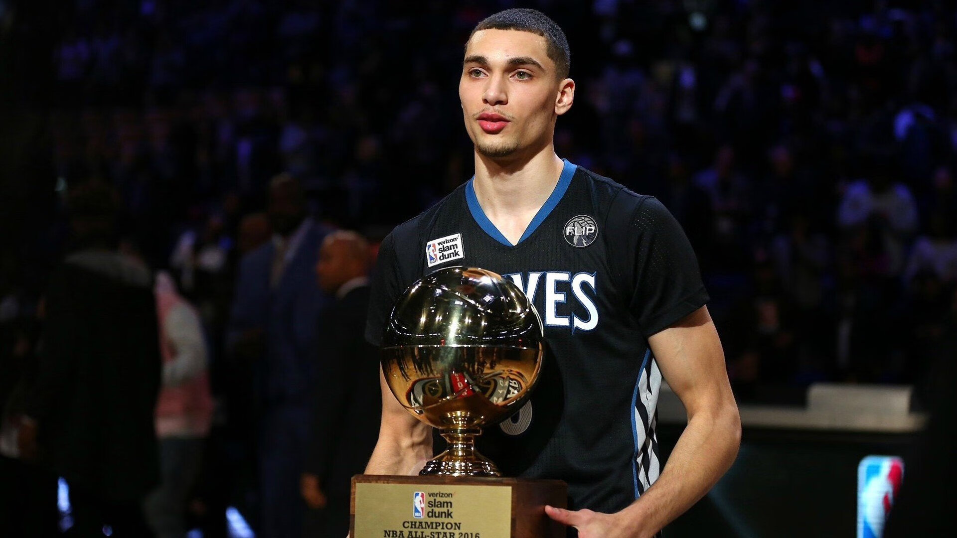 李明全场砍下34分,攻防两端都表现抢眼!,李明tomo